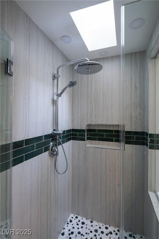 full bathroom featuring a stall shower