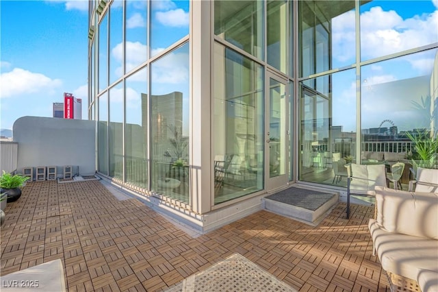 360 E Desert Inn Rd Unit 604, Las Vegas, NV 89109 - view of patio / terrace featuring an outdoor hangout area