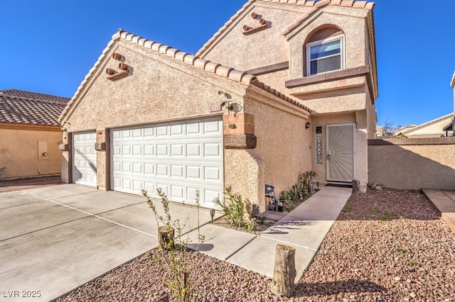 view of front of house with a garage