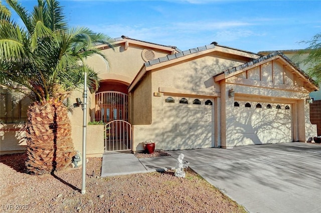 view of front facade with a garage