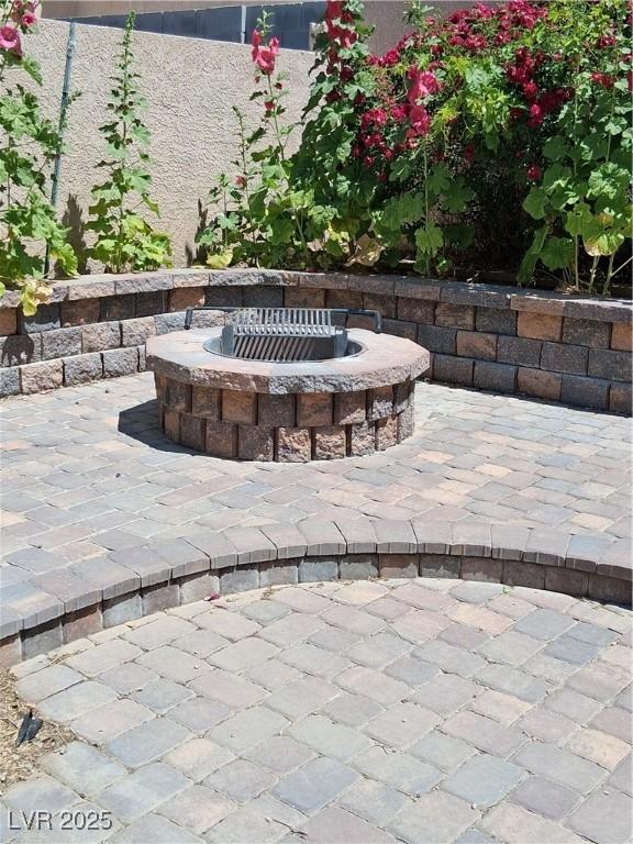 5830 Springmist St, North Las Vegas, NV 89031 - view of patio / terrace