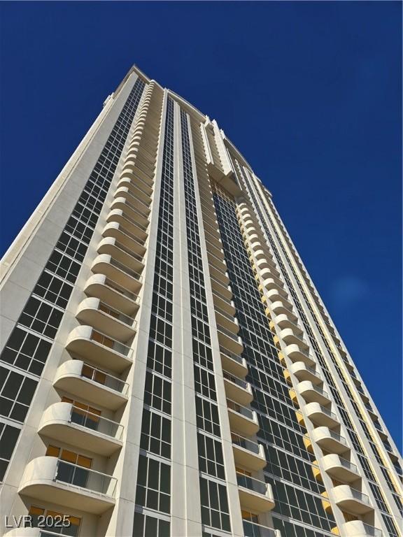 135 E Harmon Ave Unit 2120, Las Vegas, NV 89109 - view of building exterior