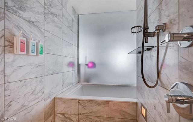 4381 W Flamingo Rd Unit 3007, Las Vegas, NV 89103 - full bath featuring tiled shower and tiled bath