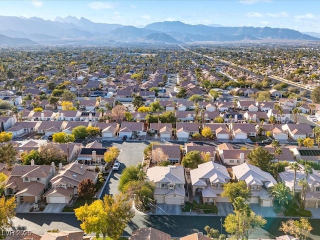 bird's eye view featuring a mountain view