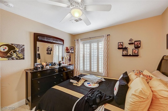 bedroom with ceiling fan