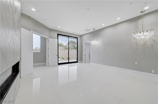 empty room featuring light tile patterned flooring