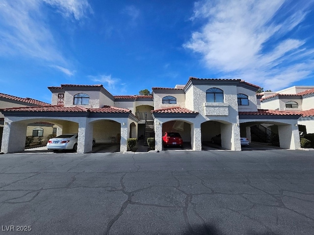 view of mediterranean / spanish-style home