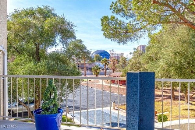 730 S Royal Crest Cir Unit 424, Las Vegas, NV 89169 - view of gate
