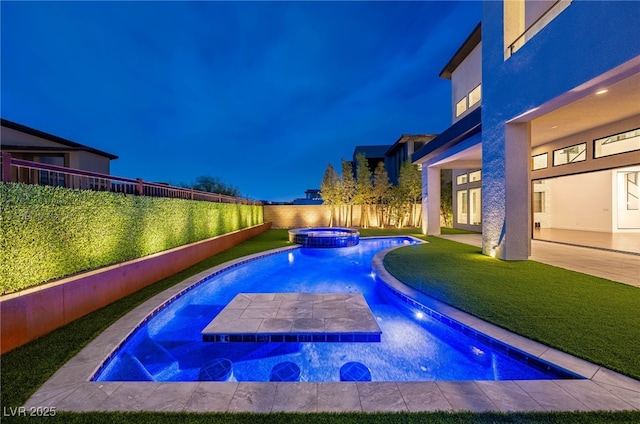 view of pool featuring an in ground hot tub and a yard