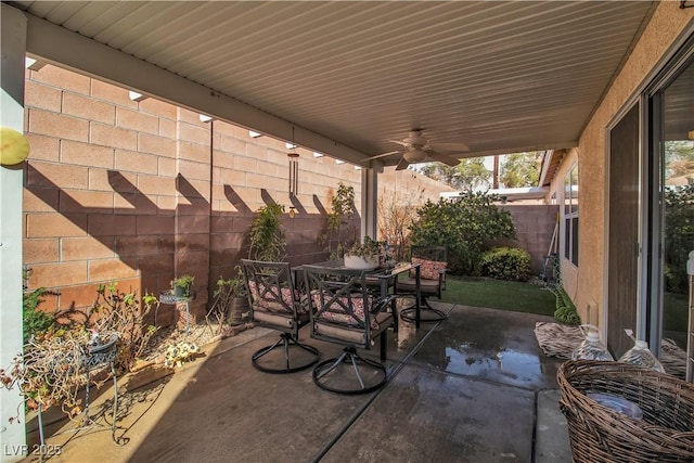 view of patio with ceiling fan