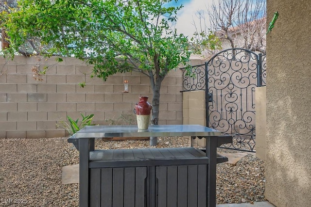 exterior details featuring fence