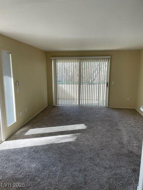 view of carpeted spare room