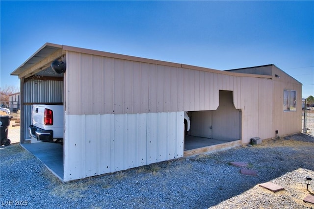 view of outbuilding