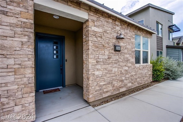 view of entrance to property