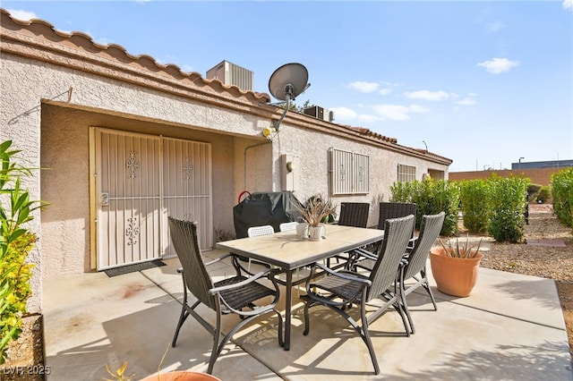 view of patio / terrace with outdoor dining space