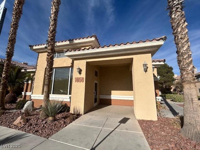 view of front of home with stucco siding