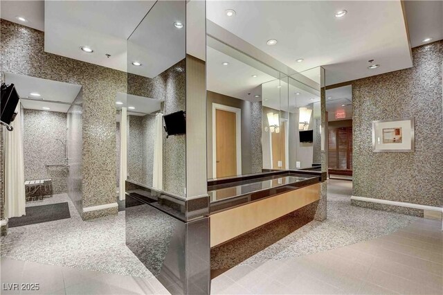 2700 Las Vegas Blvd Unit 1604, Las Vegas, NV 89109 - photo 28