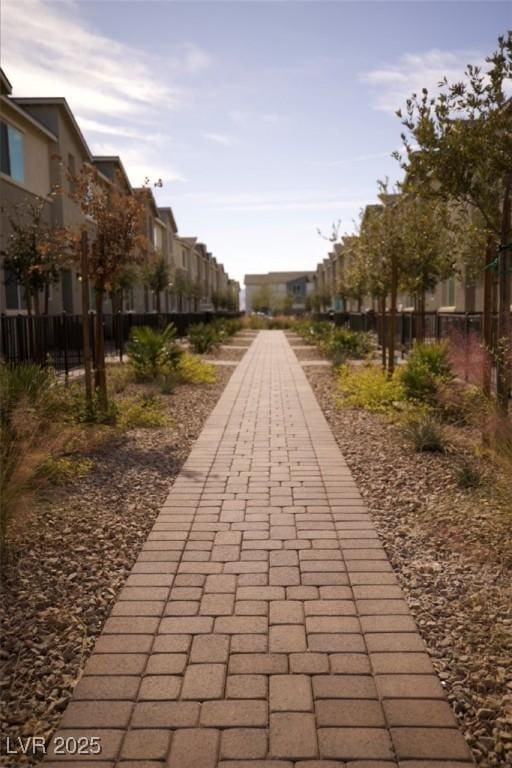 view of property's community featuring a residential view