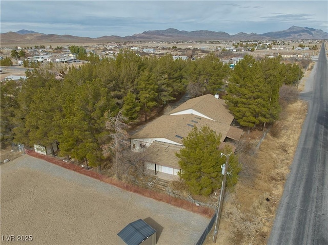 bird's eye view with a mountain view