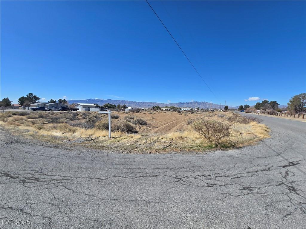 6160 S Surrey Ln, Pahrump, NV 89048