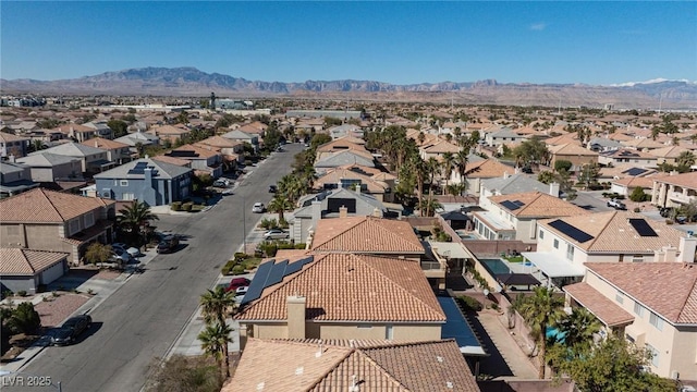 bird's eye view featuring a residential view and a mountain view