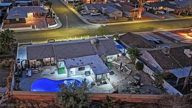 birds eye view of property featuring a residential view