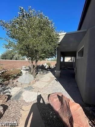 view of patio featuring a fenced backyard