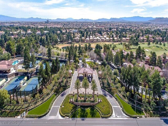 bird's eye view featuring a mountain view