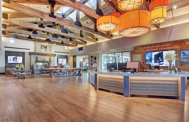 reception area with ceiling fan