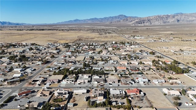 birds eye view of property featuring a residential view and a mountain view