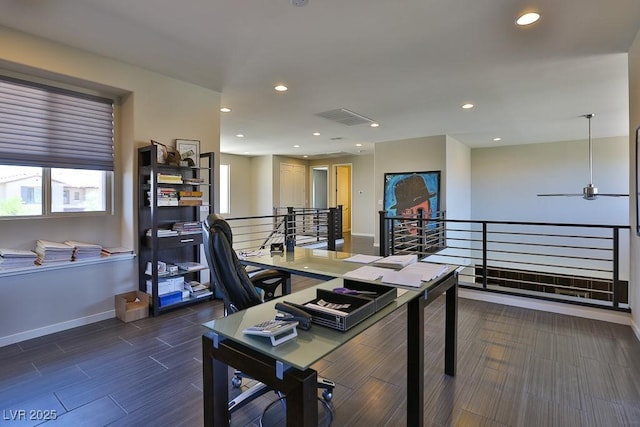 home office with baseboards, wood tiled floor, visible vents, and recessed lighting