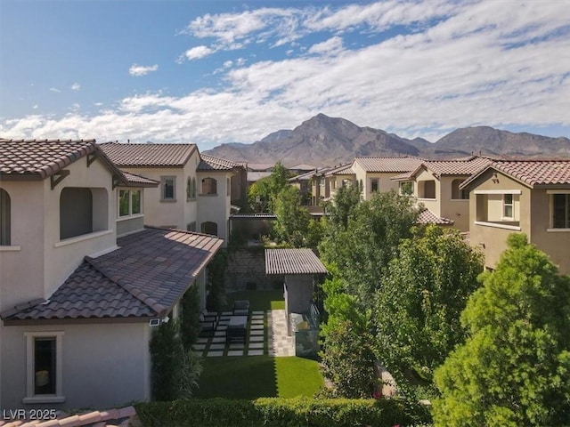 view of mountain feature with a residential view