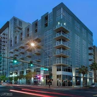 353 E Bonneville Ave Unit 447, Las Vegas, NV 89101 - photo 13