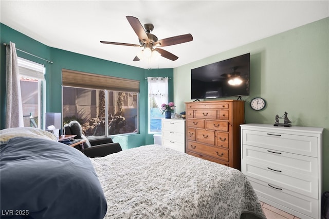 bedroom with ceiling fan