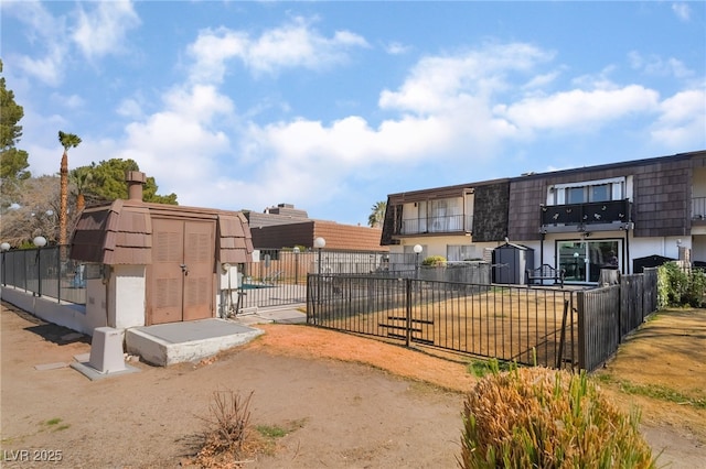 exterior space featuring fence