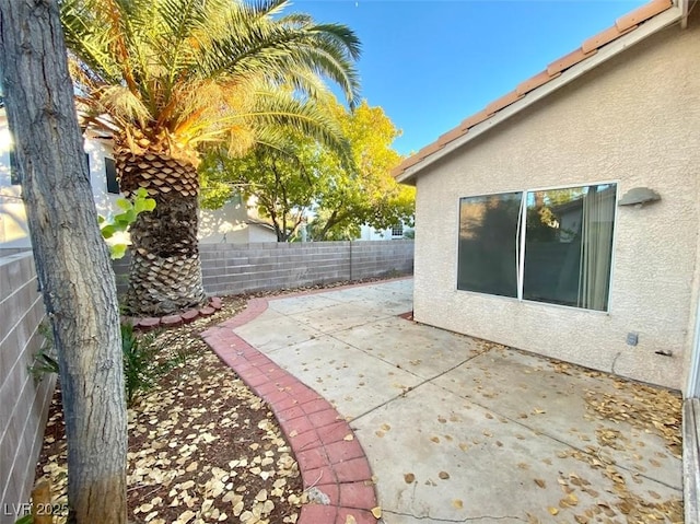 view of patio featuring a fenced backyard