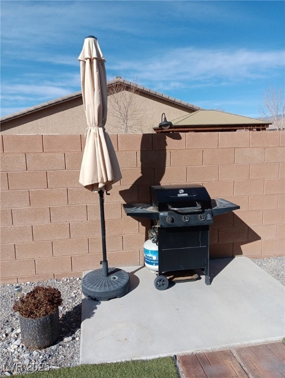 exterior details featuring fence