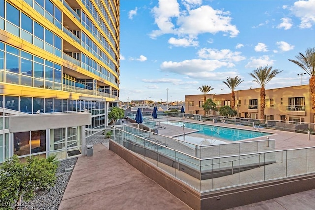 view of swimming pool