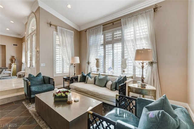 living area featuring baseboards, ornamental molding, and recessed lighting