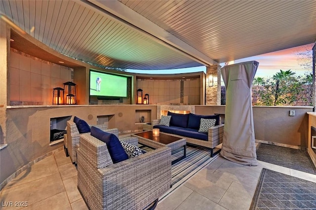 view of patio featuring an outdoor living space