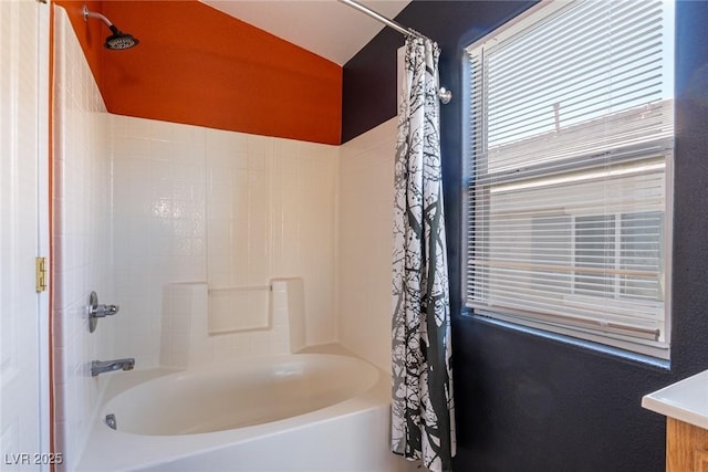 full bath with shower / bath combo with shower curtain