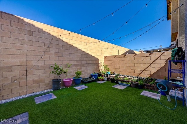 6747 Marjoram St, Las Vegas, NV 89166 - view of yard