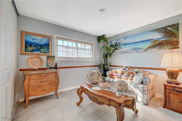 sitting room with baseboards