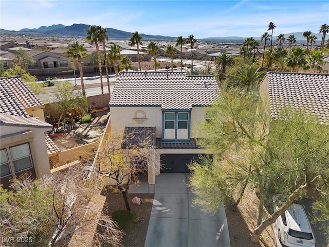 bird's eye view featuring a mountain view