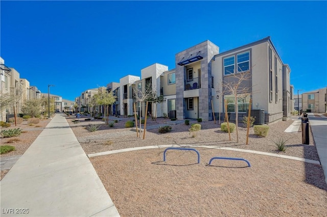 view of property's community featuring a residential view