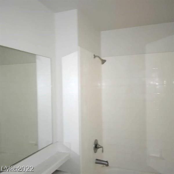 full bathroom with shower / bathing tub combination