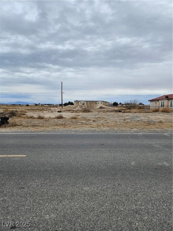 Listing photo 2 for 3356 Mount Charleston Dr, Pahrump NV 89048