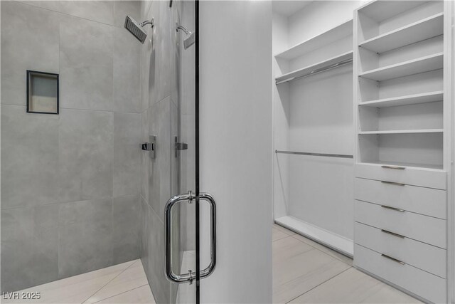 2827 Richmar Ave, Henderson, NV 89074 - full bath featuring a shower stall