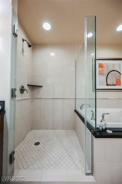 full bathroom featuring a shower stall