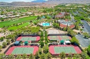 bird's eye view featuring a mountain view